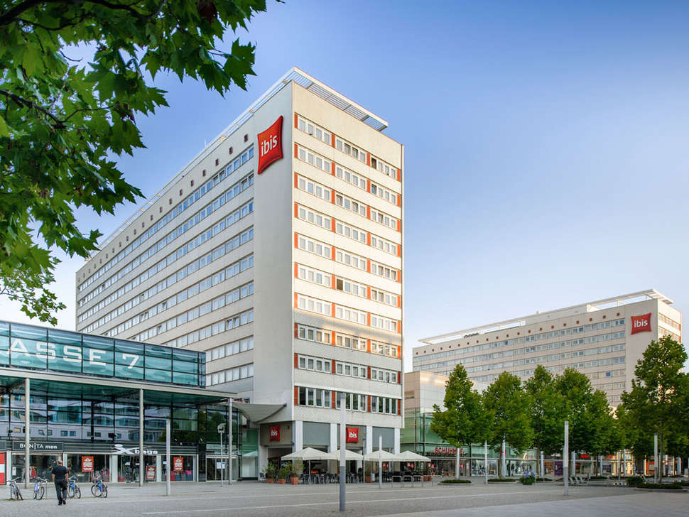 Een foto van de buitenkant van Ibis Dresden Zentrum