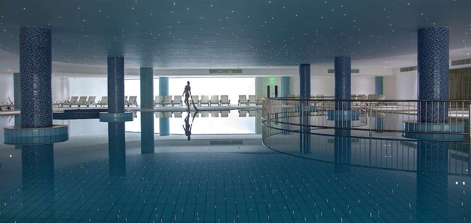 Ein Foto The King Evelthon Beach Hotel & Resort