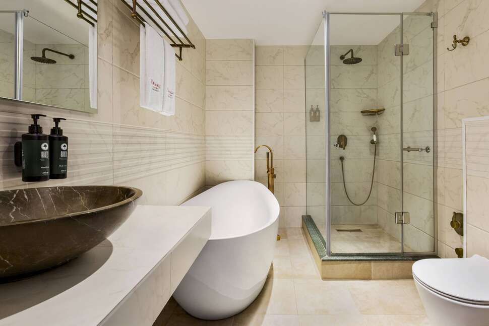 Een foto van Ramada by Wyndham Tbilisi Old City