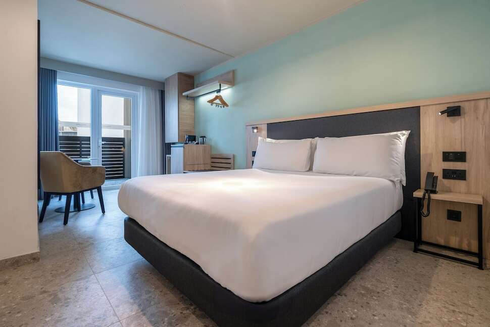 Ein Foto Hotel Scirocco St. Julian's Affiliated by Melia