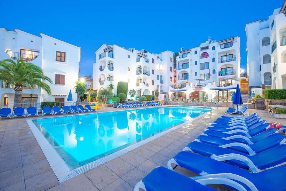 Ein Foto vom Pool im Mac Surfing Playa
