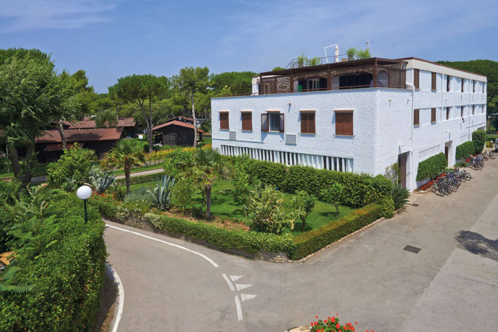 Een foto van de buitenkant van Camping Villaggio Baia Domizia
