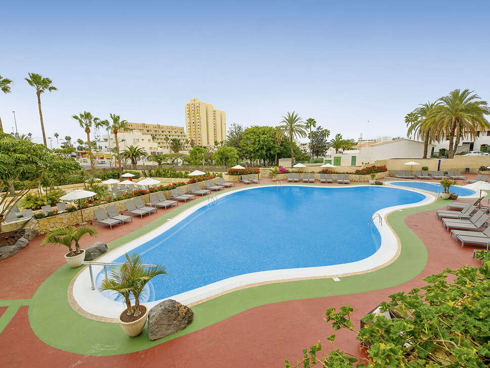 Een foto van het zwembad bij Ole Tropical Tenerife