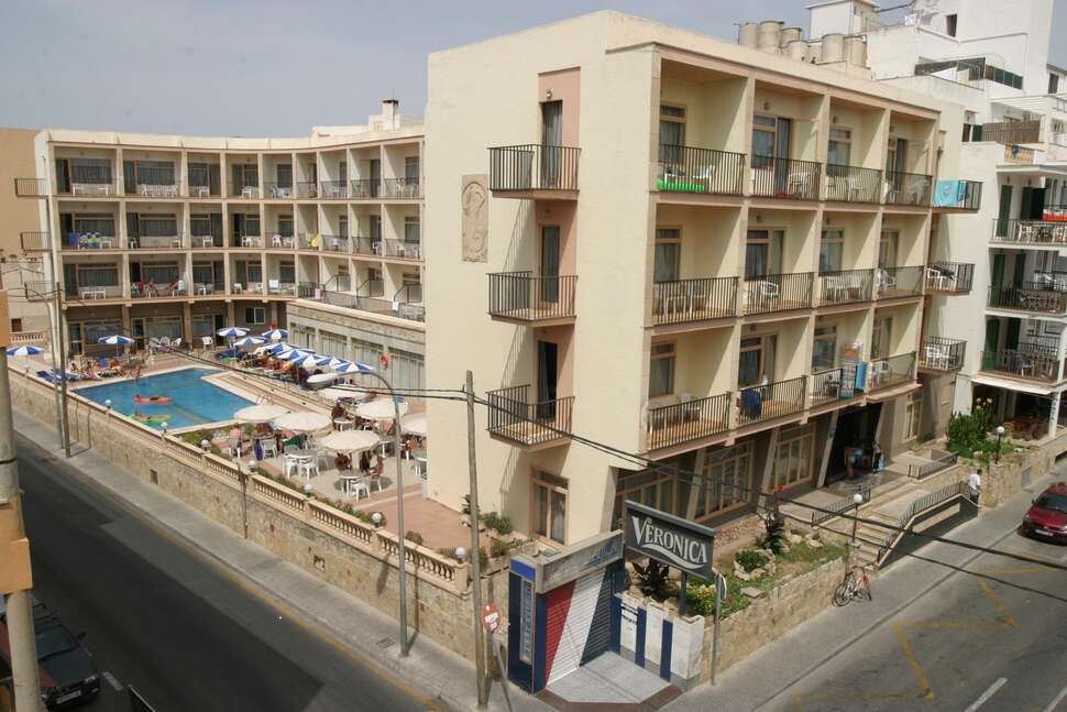 Een foto van de buitenkant van Hotel Iris Mallorca