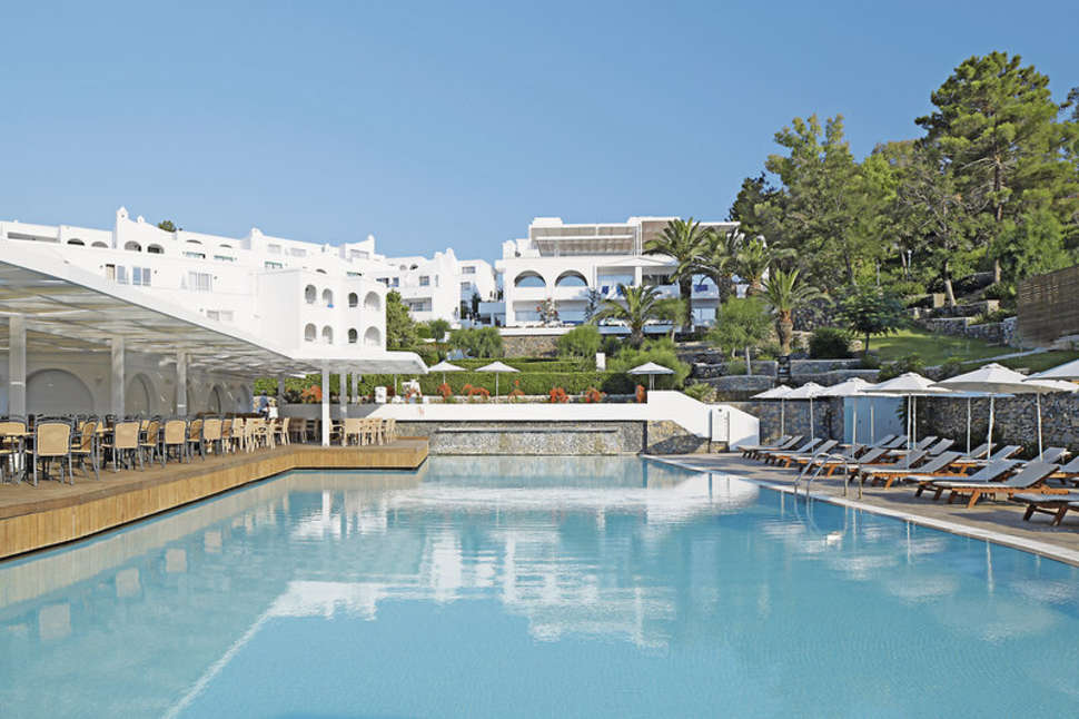 Ein Foto vom Pool im Lindos Village Resort & Spa