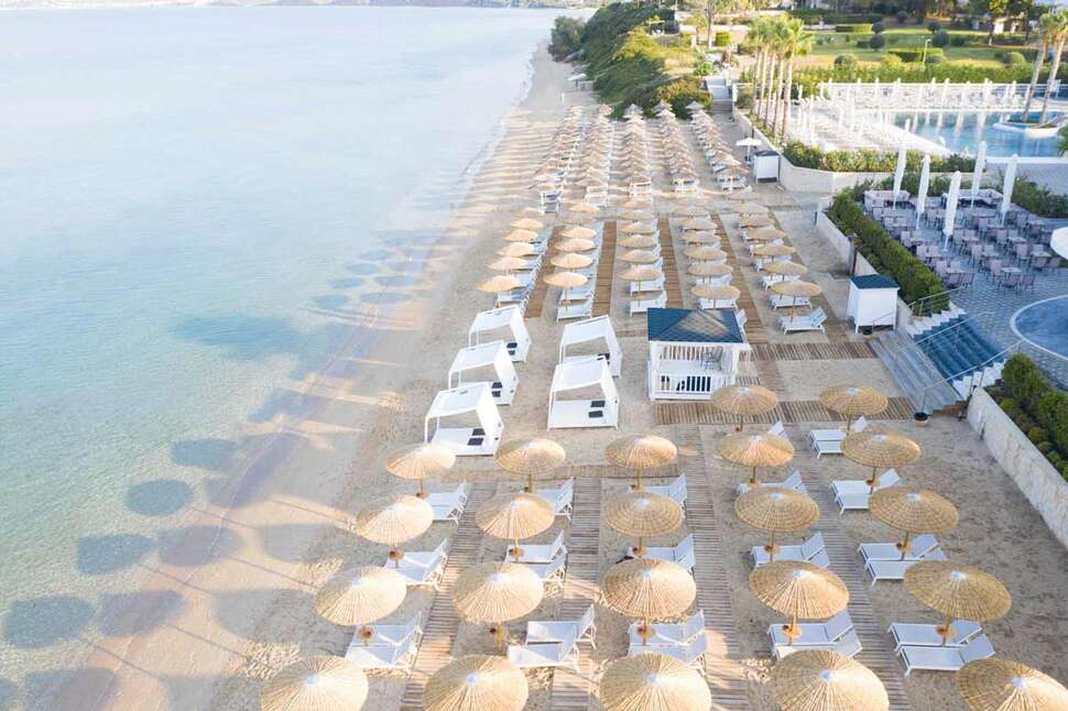 Een foto van het strand bij Hotel Potidea Palace