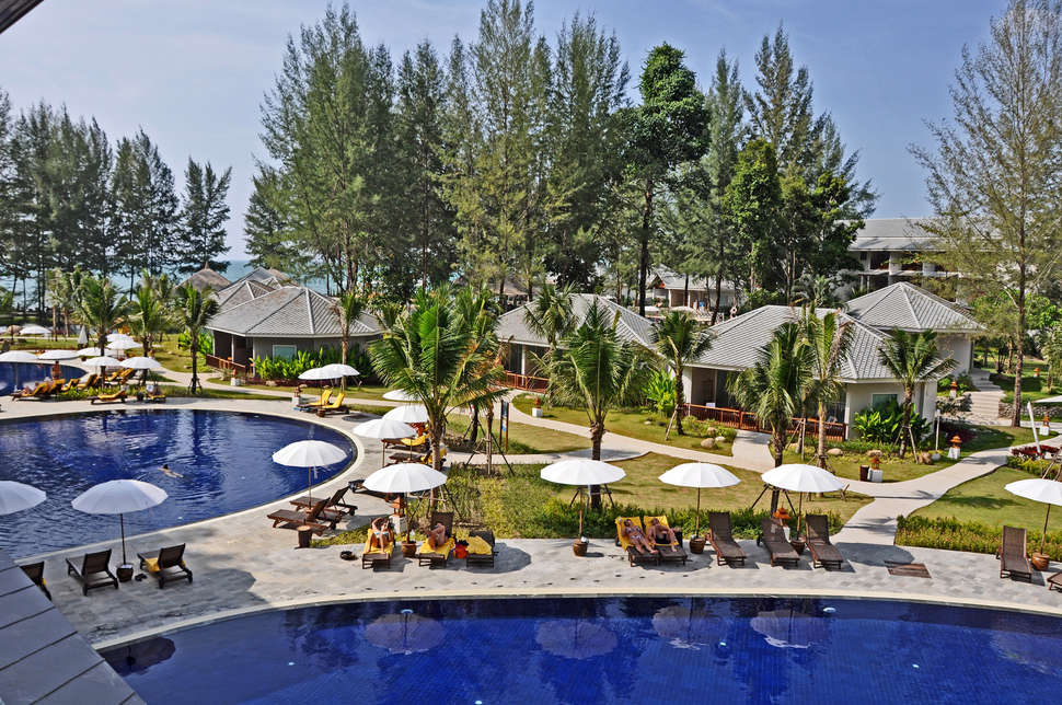 Een foto van het zwembad bij Sentido Khao Lak Resort