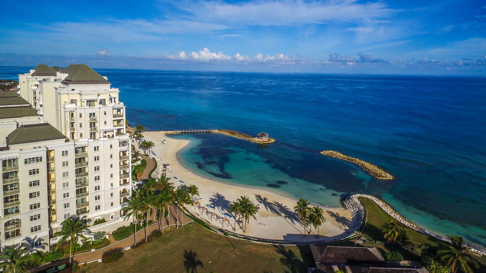 Ein Foto vom Strand beim Jewel Grande Montego Bay Resort & Spa