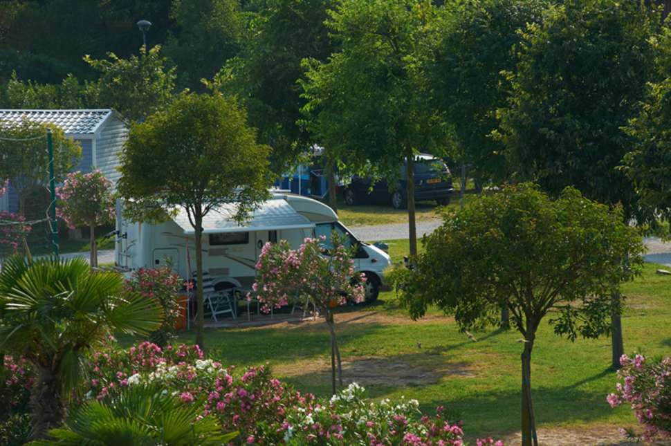 Een foto van de buitenkant van Camping Baia Verde