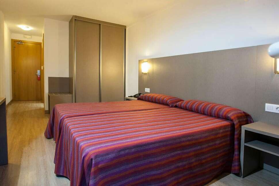 Een foto van een overzicht van Hotel Montesol Benidorm