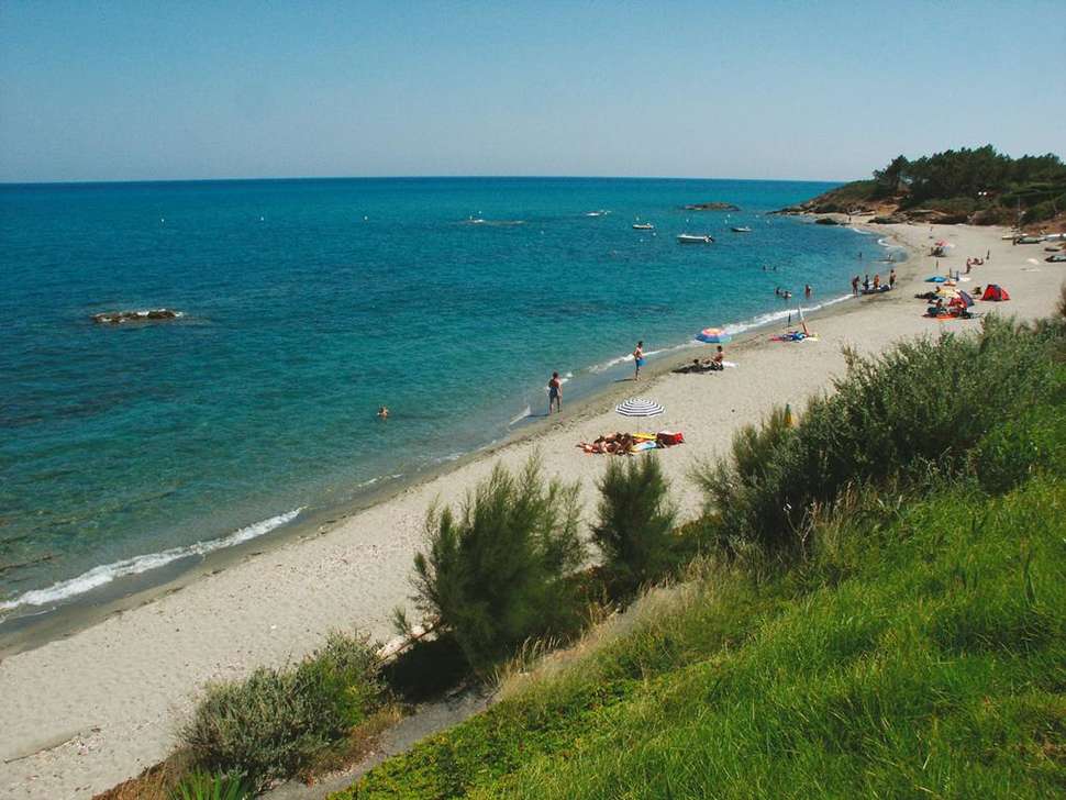 Een foto van het strand bij Residence Club Odalys Sognu di Mare