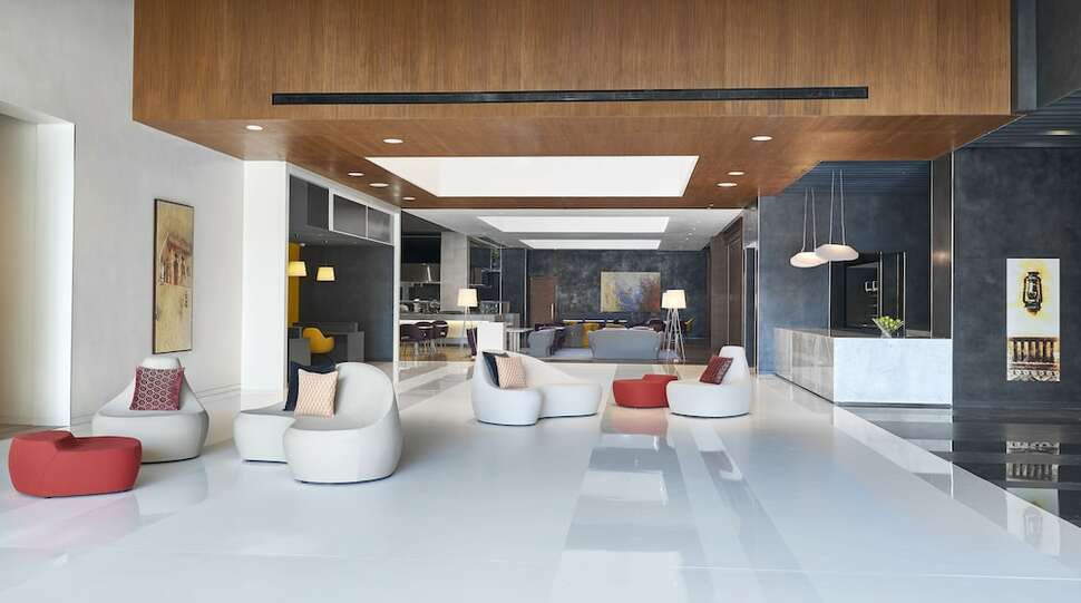 Ein Foto Hyatt Place Dubai Wasl District Hotel & Residences