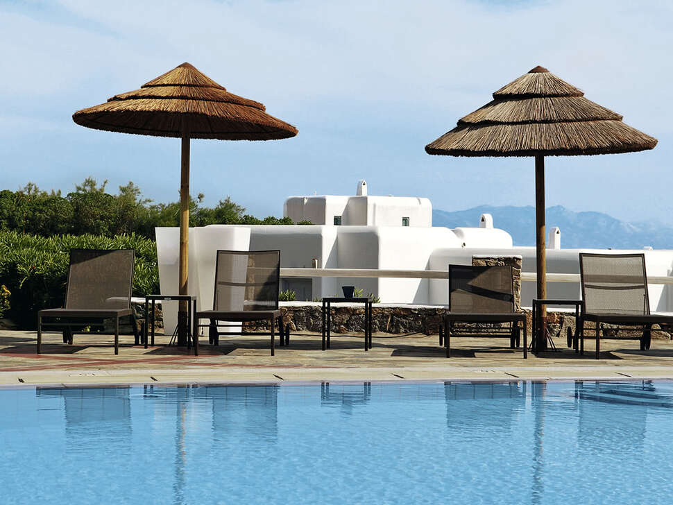 Een foto van het zwembad bij Archipelagos Hotel
