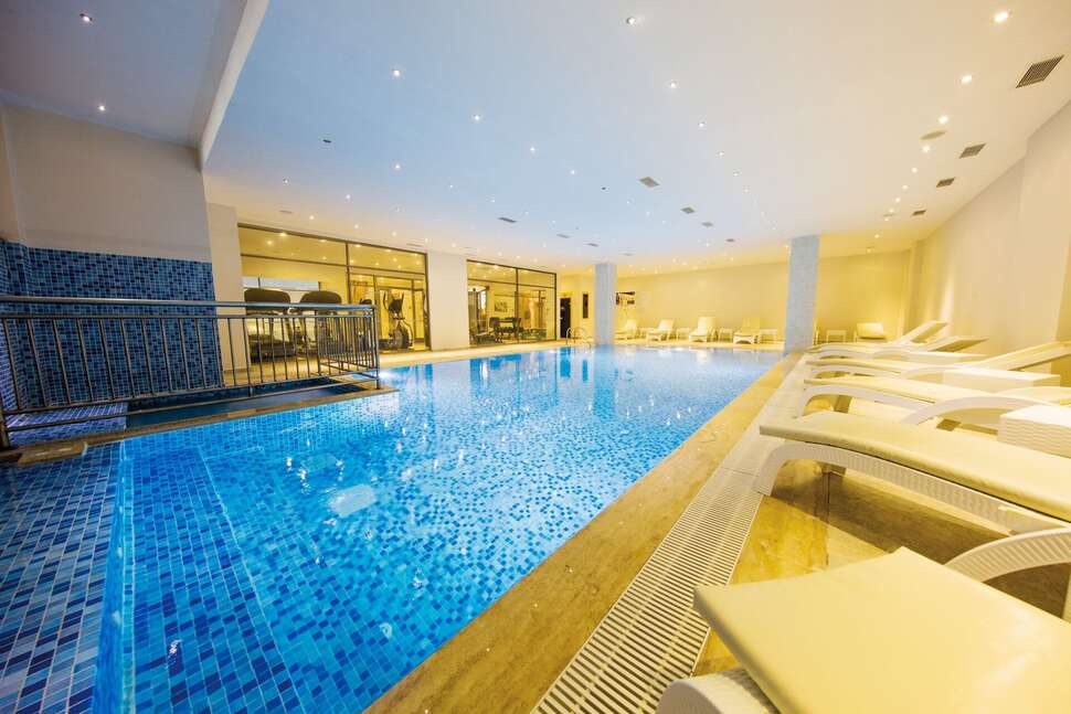 Een foto van het zwembad bij Jasmin Beach Hotel