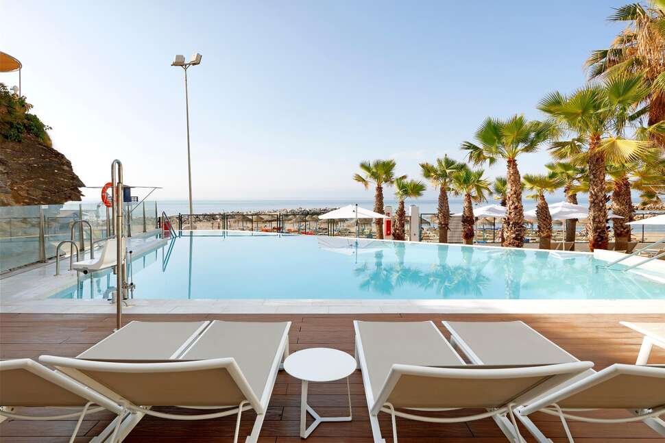 Ein Foto vom Pool im Benalma Hotel Costa del Sol