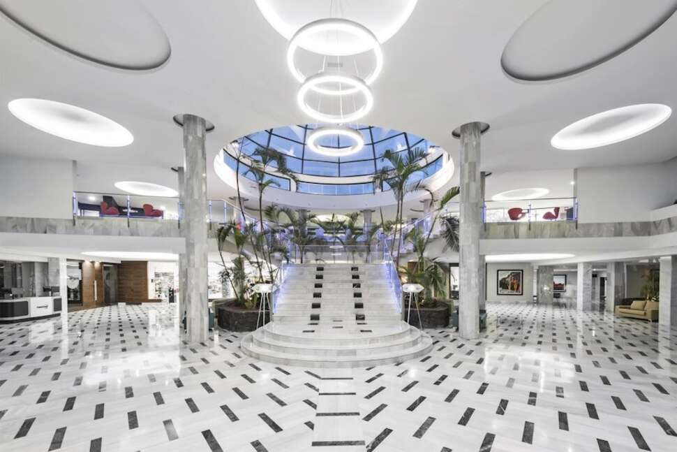 Een foto van het interieur van Elba Lanzarote Premium Suites