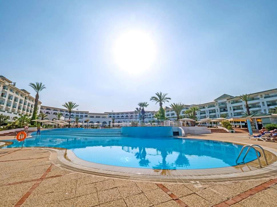 Ein Foto El Mouradi Palm Marina