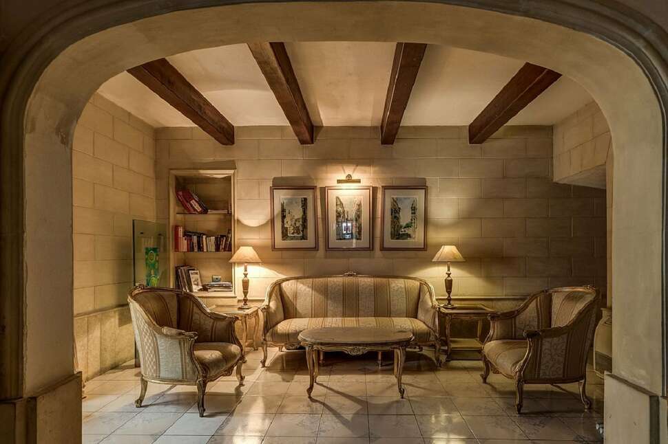 Een foto van Castille Hotel