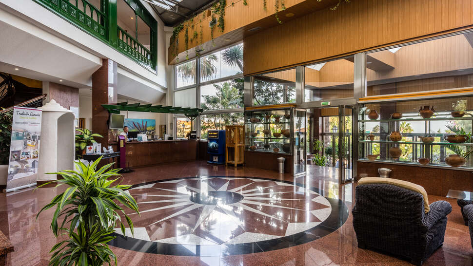 Een foto van het interieur van Blue Sea Costa Jardin & Spa