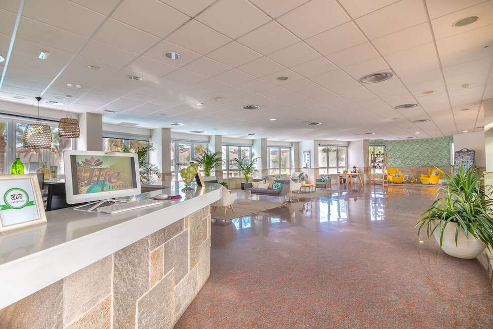 Een foto van het interieur van Hotel Livvo Koala Garden