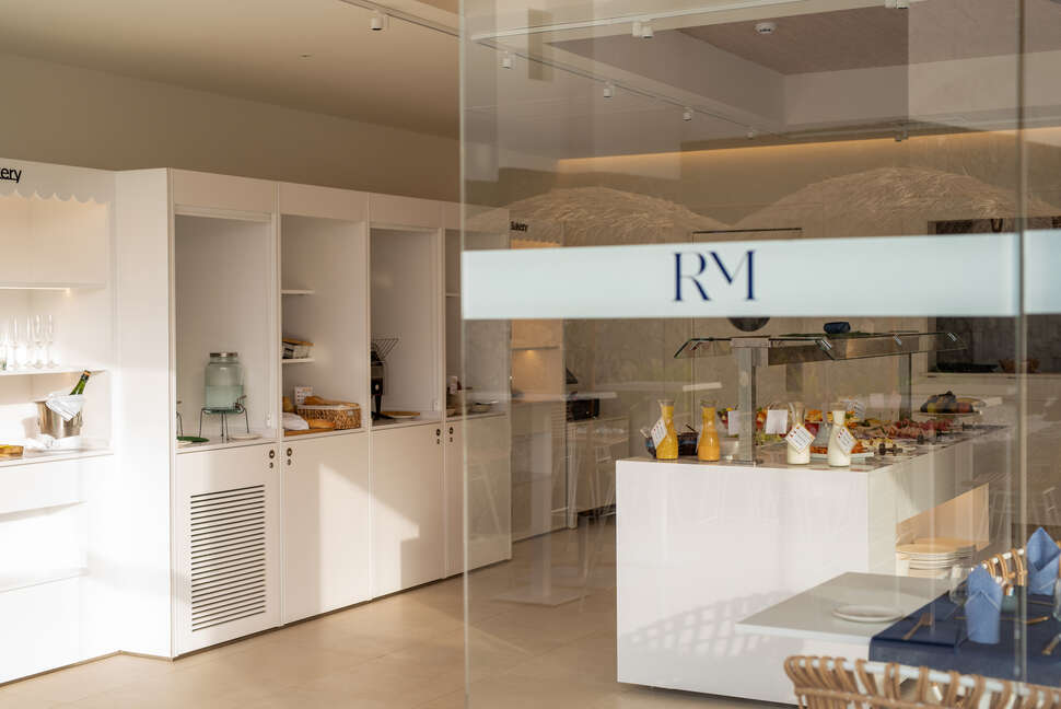 Ein Foto Royal Marina Suites