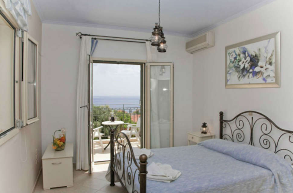 Ein Foto Liocharis Hotel