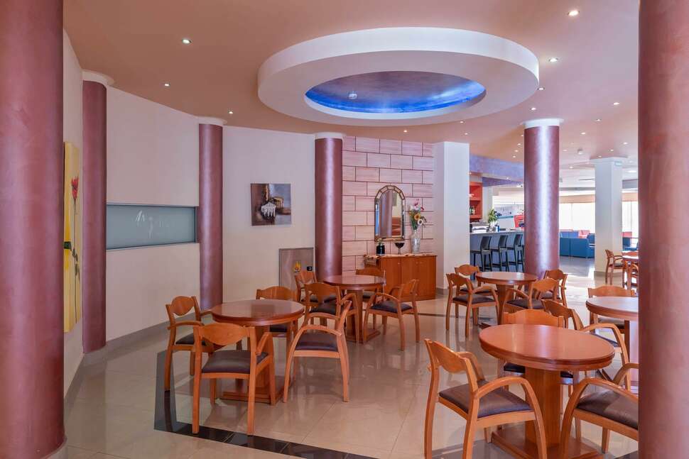 Een foto van de faciliteiten bij Myrina Beach Hotel