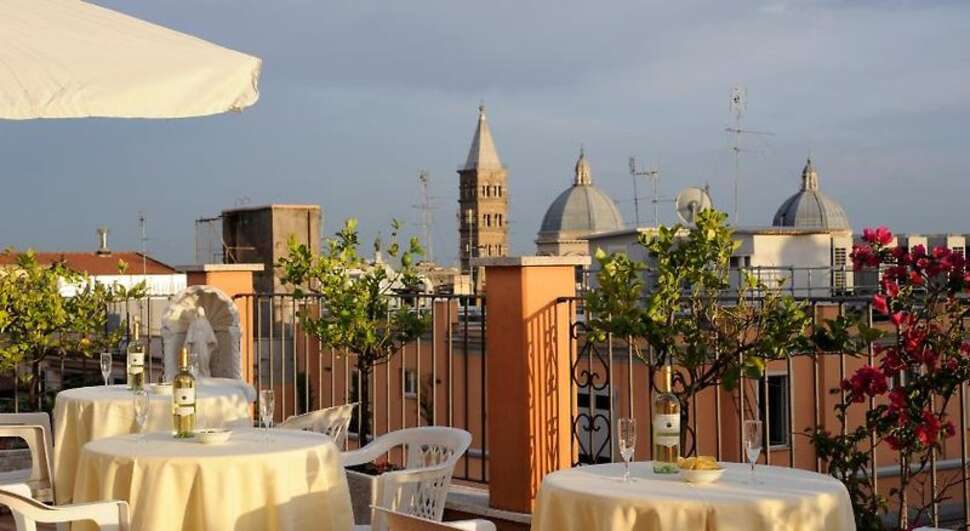Ein Foto von der Terrasse im Hotel Torino