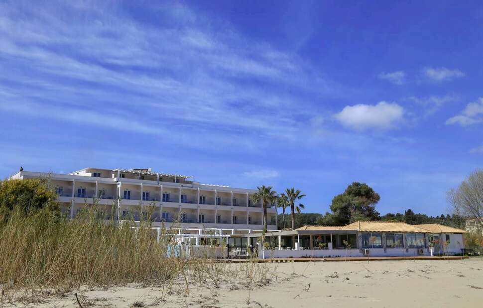 Een foto van het strand bij Cavomarina Beach Hotel
