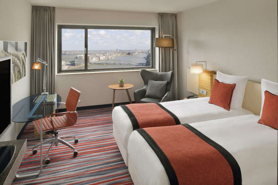 Ein Foto Mövenpick Hotel Amsterdam City Centre