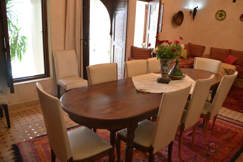 Ein Foto Riad Alida
