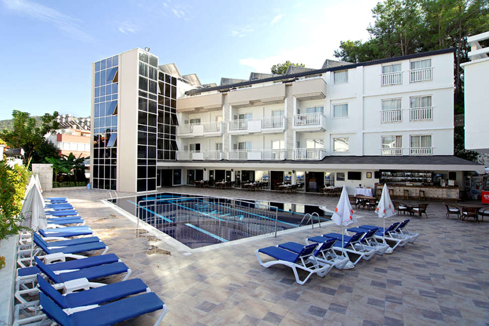 Een foto van het zwembad bij Viking Express Hotel