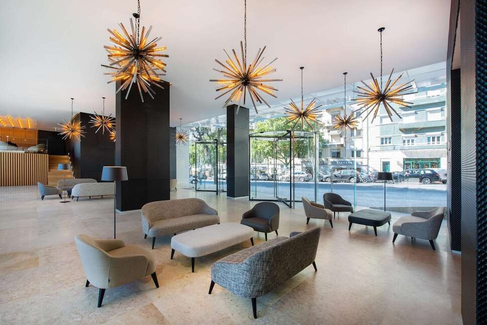 Een foto van de buitenkant van Iberostar Selection Lisboa