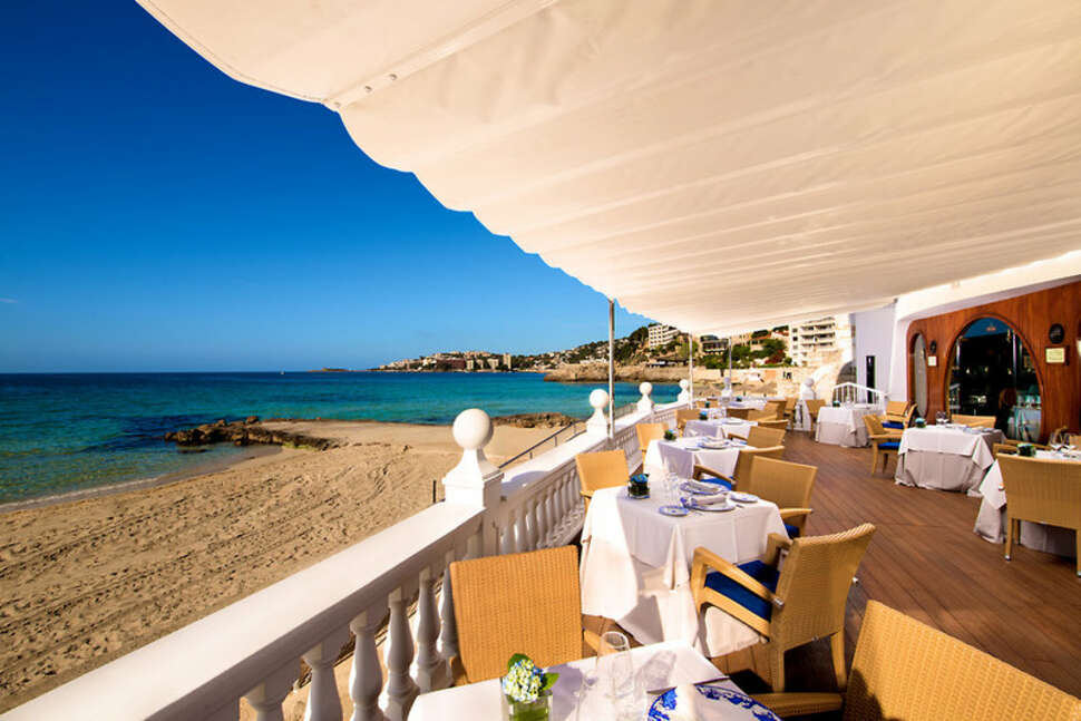 Een foto van het terras bij Hotel Nixe Palace