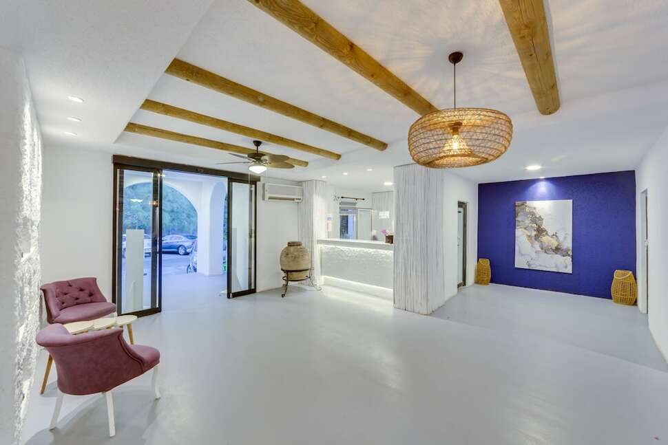 Een foto van het interieur van The Hello Hotel