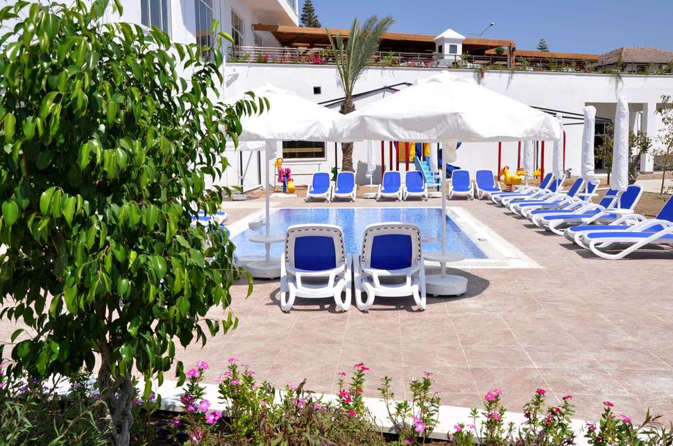 Ein Foto vom Pool im Side Prenses Resort & Spa