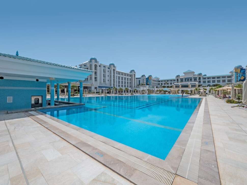 Ein Foto Barcelo Concorde Green Park Palace