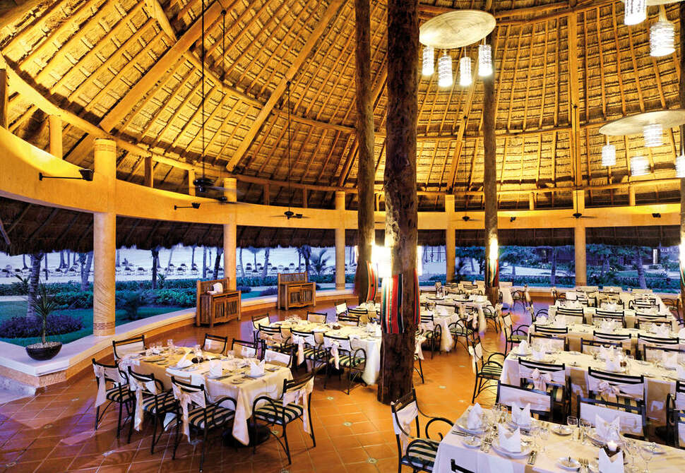 Ein Foto Barcelo Maya Tropical & Colonial