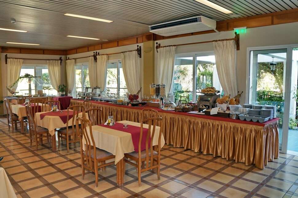 Een foto van de faciliteiten bij Hotel Kalloni Bay