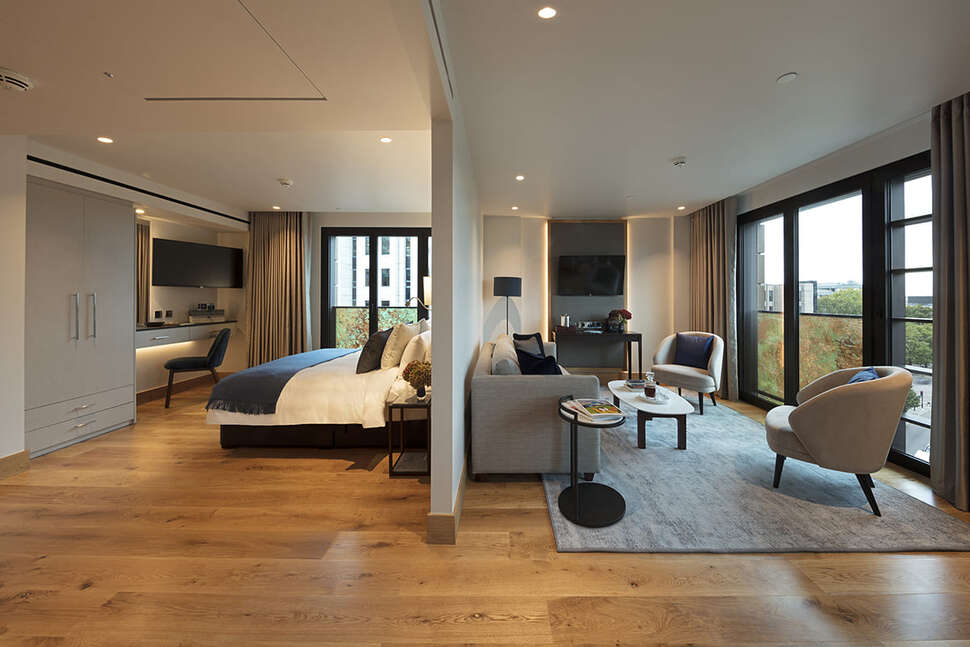 Ein Foto Tower Suites by Blue Orchid Hotels