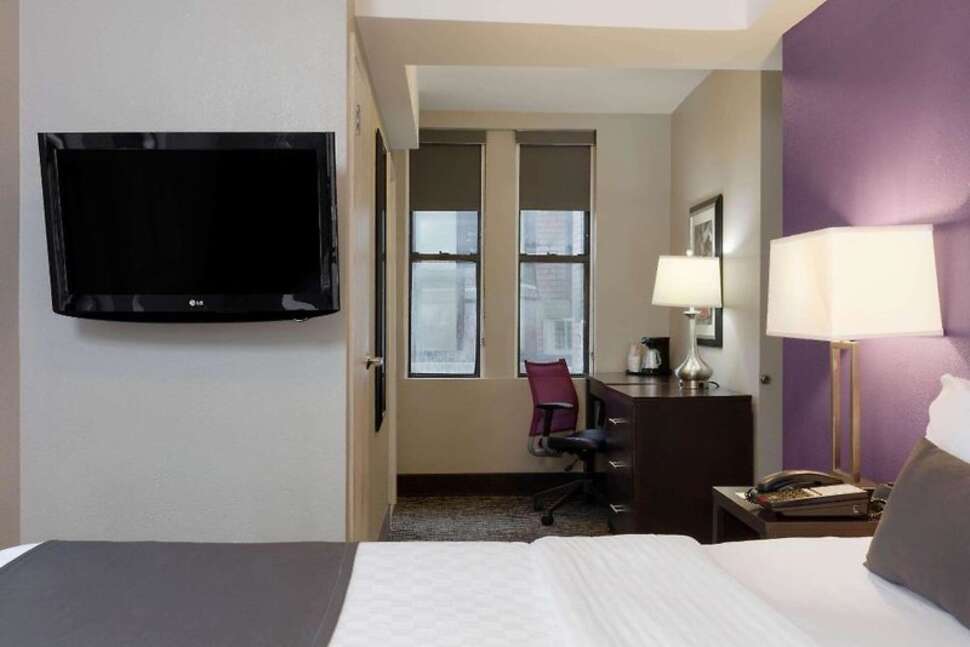 Een foto van La Quinta Inn & Suites by Wyndham New York City Central Park