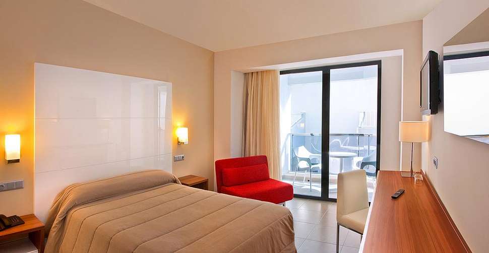 Een foto van RH Boutique Porto Cristo