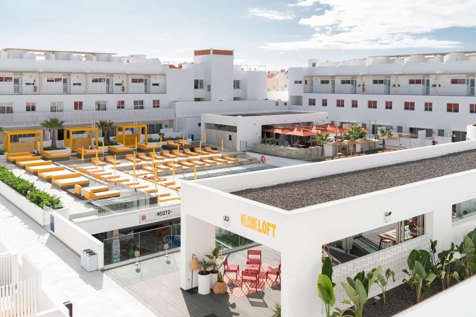 Een foto van de buitenkant van Buendia Corralejo Nohotel
