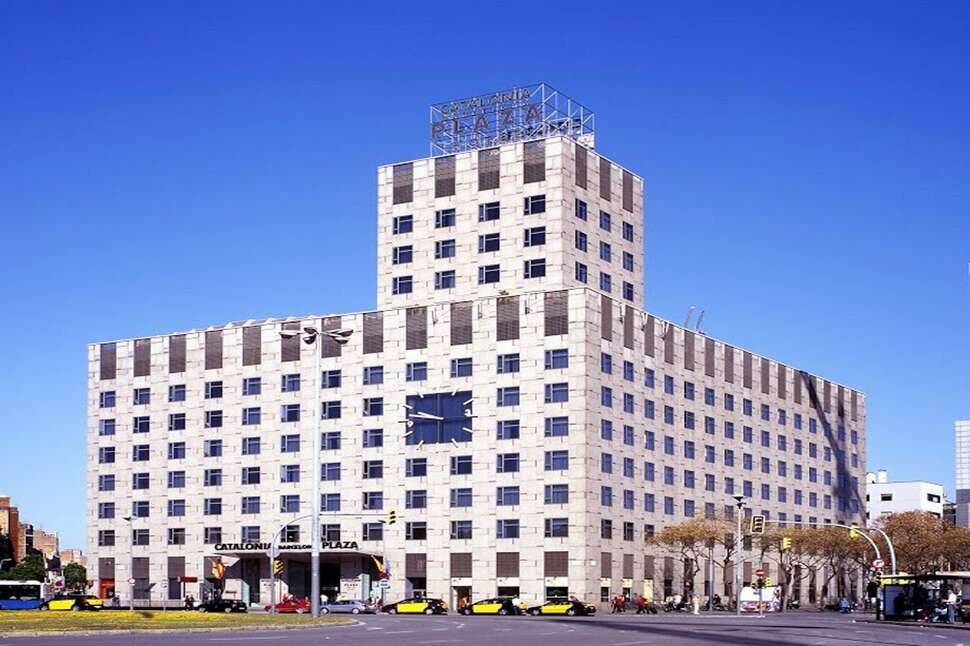 Een foto van de buitenkant van Catalonia Barcelona Plaza