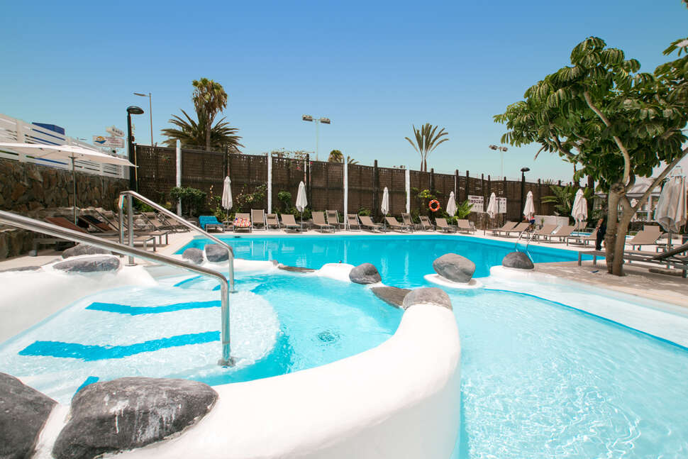 Ein Foto Hotel Livvo Anamar Suites