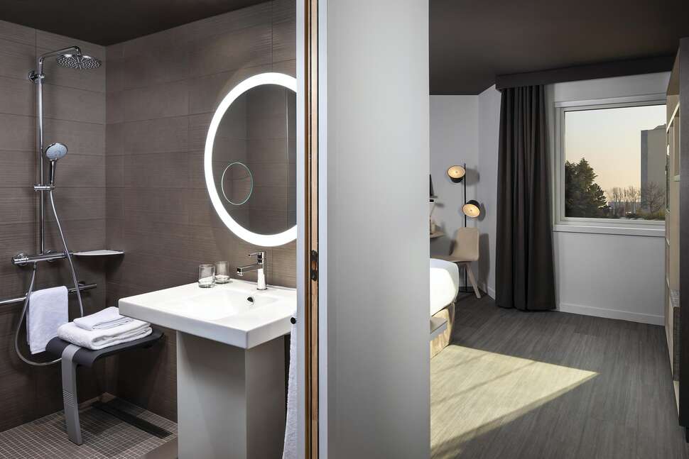 Ein Foto Innside by Melia Paris Charles de Gaulle Airport