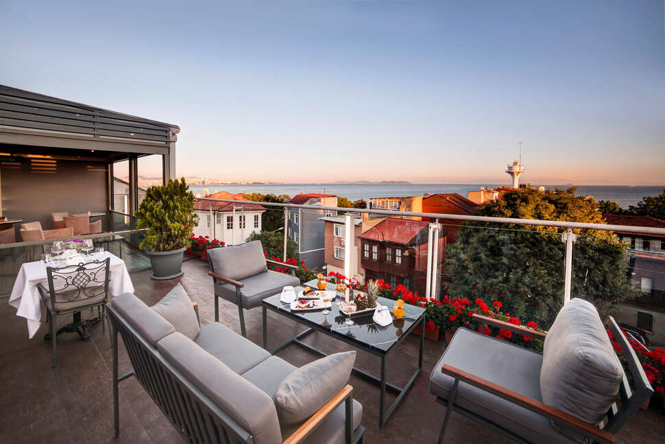 Ein Foto Almina Hotel