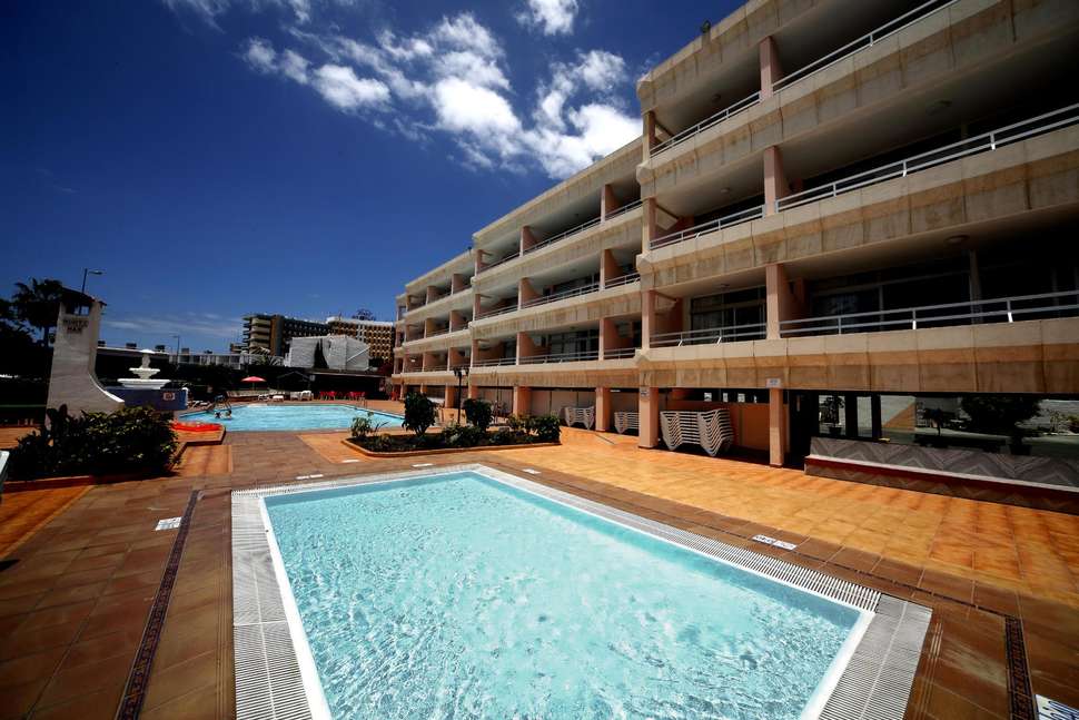 Een foto van het zwembad bij Appartementen Montemar