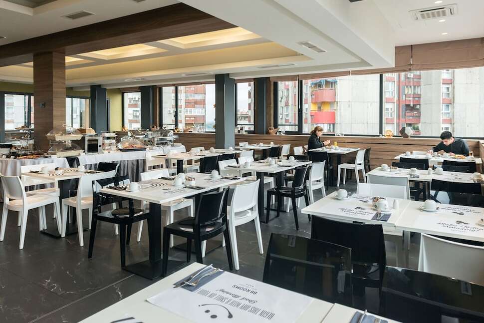 Een foto van de faciliteiten bij 88 Rooms Hotel