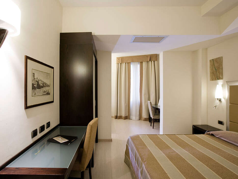 Ein Foto Grand Hotel Mediterraneo